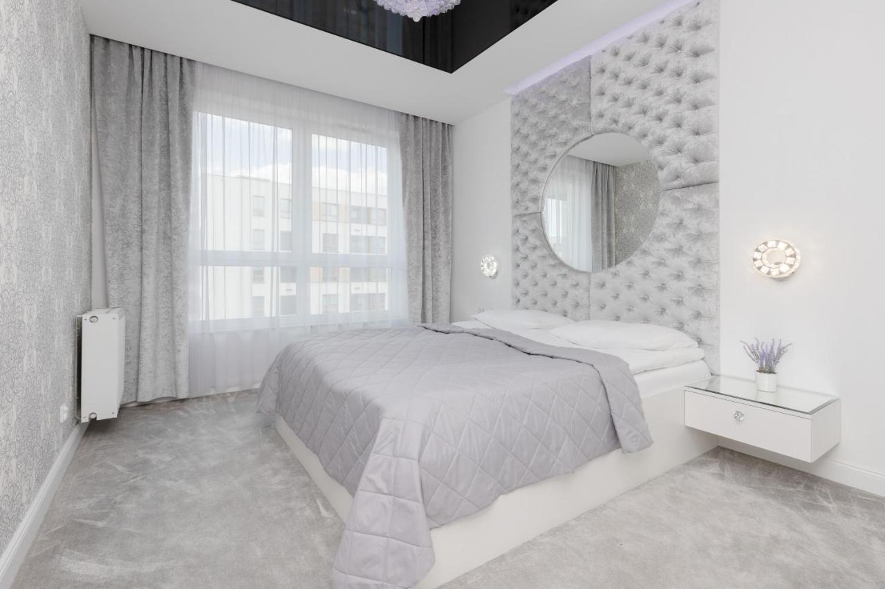 Elegant Apartments With Balcony & Parking Warsaw By Noclegi Renters Экстерьер фото
